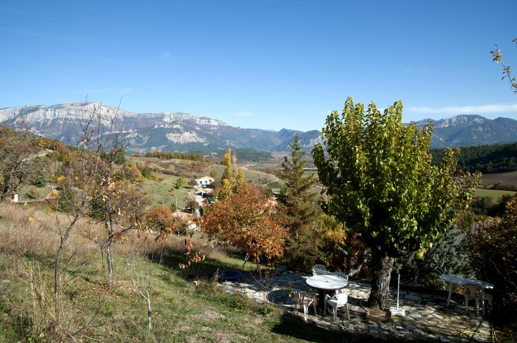 La Grange D'Agnes Bed and Breakfast Montmaur-en-Diois Exterior foto