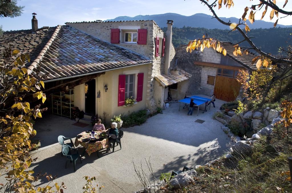 La Grange D'Agnes Bed and Breakfast Montmaur-en-Diois Exterior foto