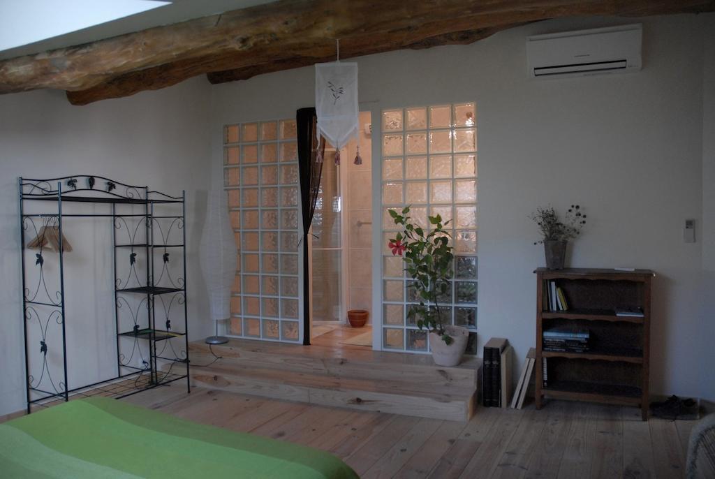 La Grange D'Agnes Bed and Breakfast Montmaur-en-Diois Habitación foto